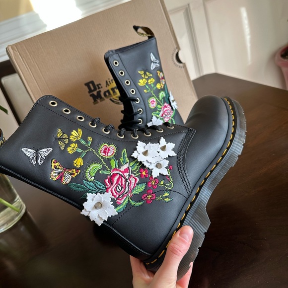 DR. MARTENS 1490 FLORAL BLOOM LEATHER MID-CALF BOOTS - Picture 3 of 13
